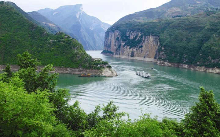 Yangtze River & Three Gorges